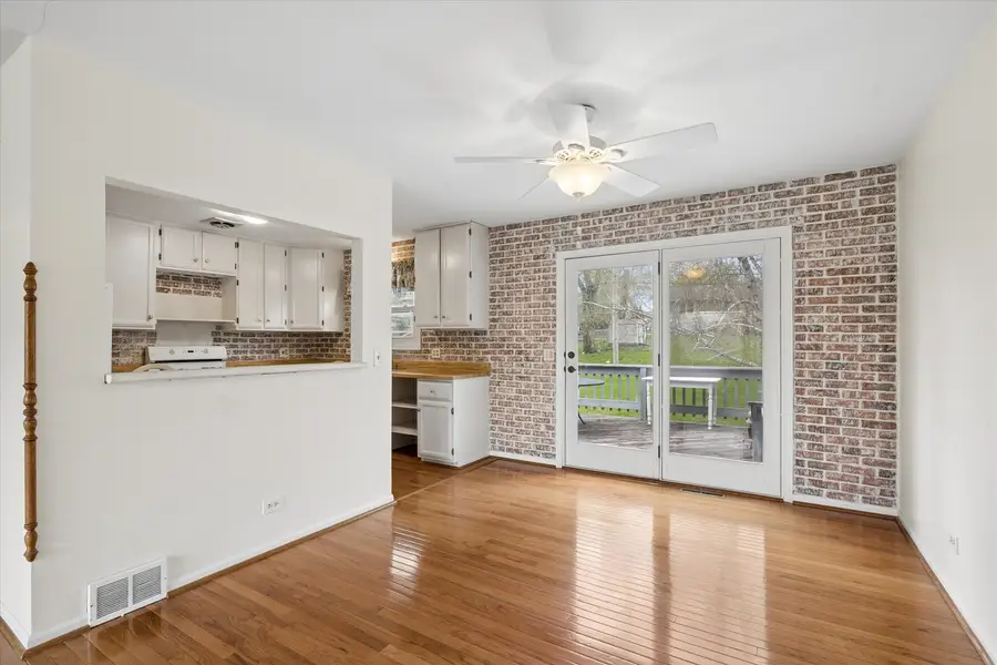 13 Hawthorne Road, Lake In The Hills, IL 60156 - #3