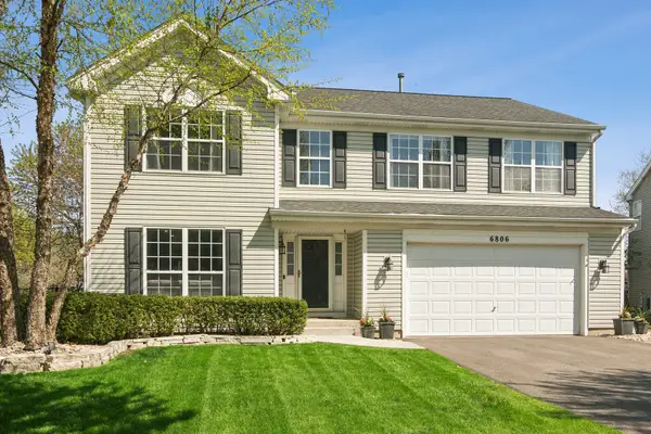 6806 Highgate Road, Carpentersville, IL 60110