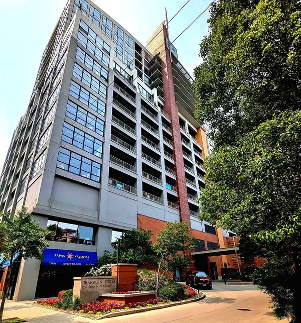 1530 S State Street #17R, Chicago, IL 60605