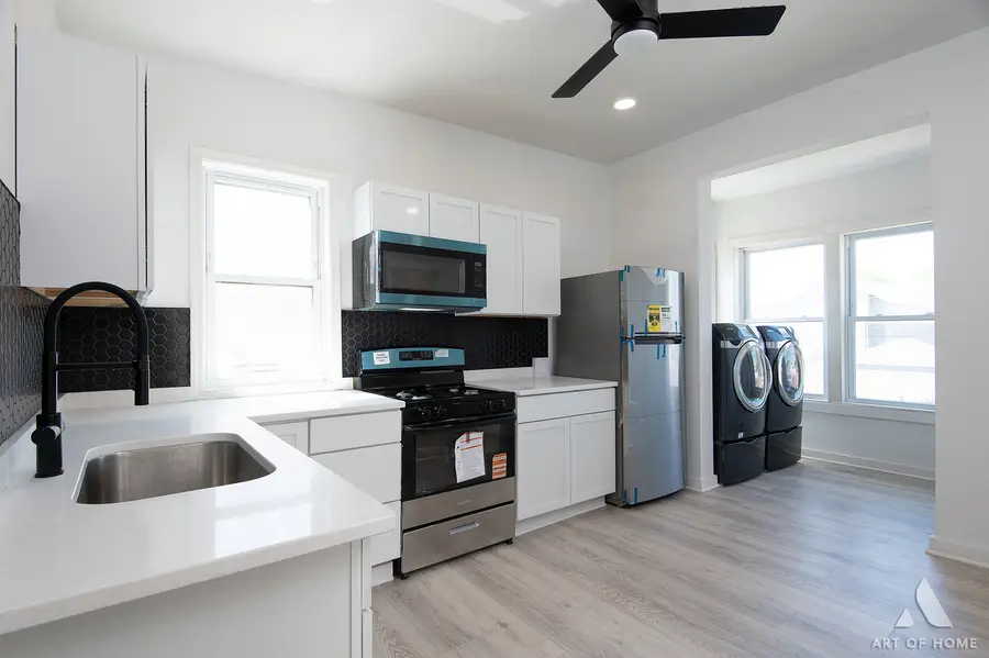 2110 N Mango Avenue, Chicago, IL 60639 - #3