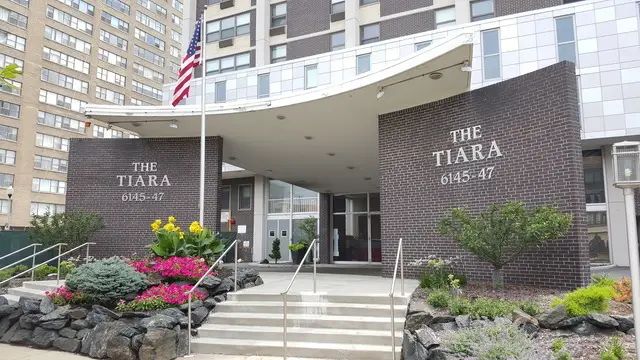 6145 N Sheridan Road #28D, Chicago, IL 60660 - #1