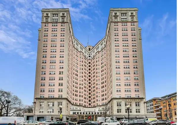 5555 N Sheridan Road #1503, Chicago, IL 60640