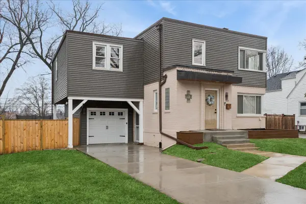 289 Oxford Road, Des Plaines, IL 60016