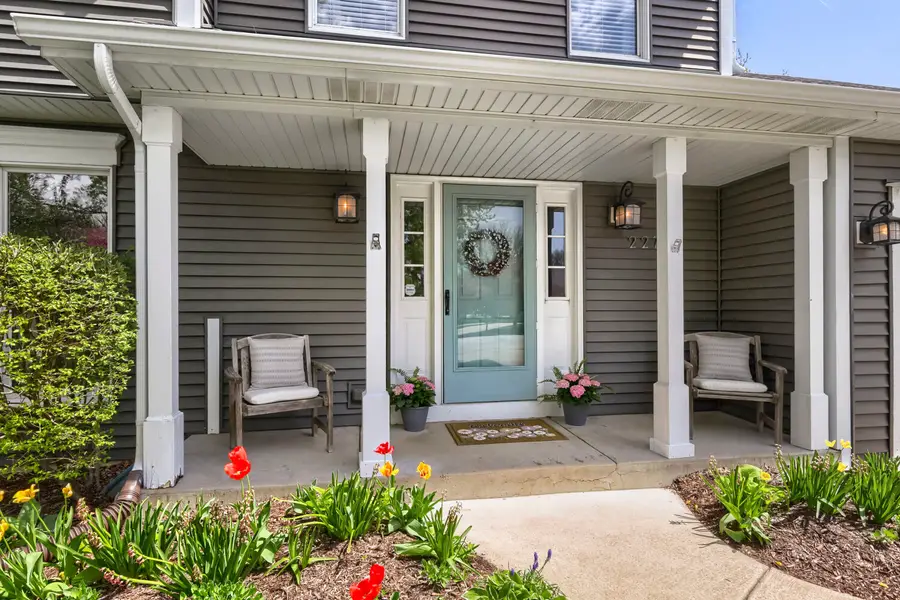 227 N Cambridge Drive, Geneva, IL 60134 - #3