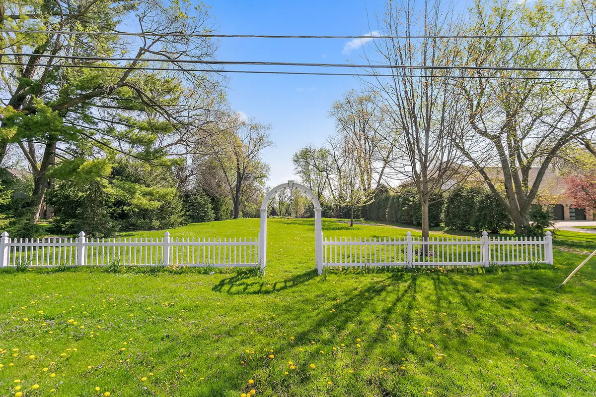 2803 N Vista Road, Arlington Heights, IL 60004 - #1