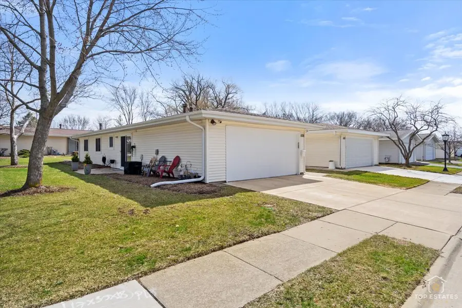 1135 Foxboro Court, Schaumburg, IL 60193 - #3