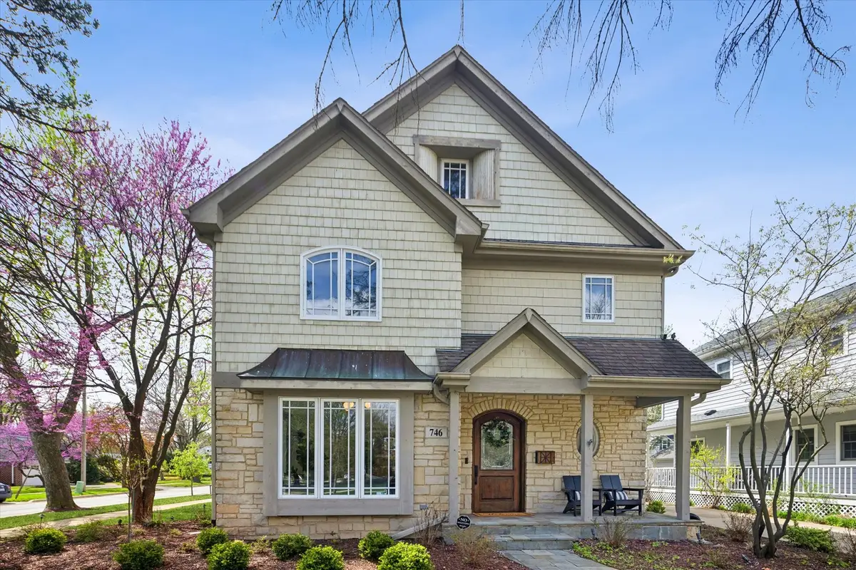 746 S Adams Street, Hinsdale, IL 60521 - #1