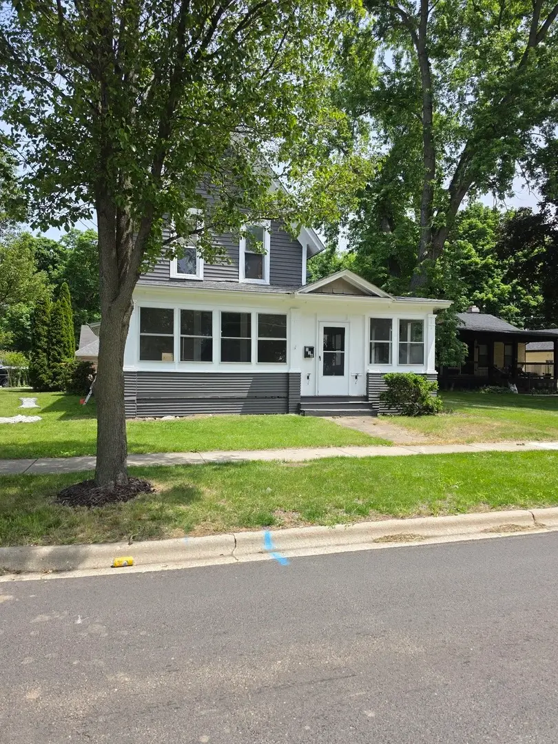118 N Washington Street, Carpentersville, IL 60110 - #1