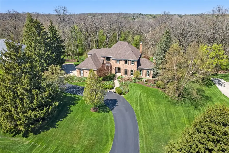 41W668 Hunters Hill Drive, Saint Charles, IL 60175 - #2