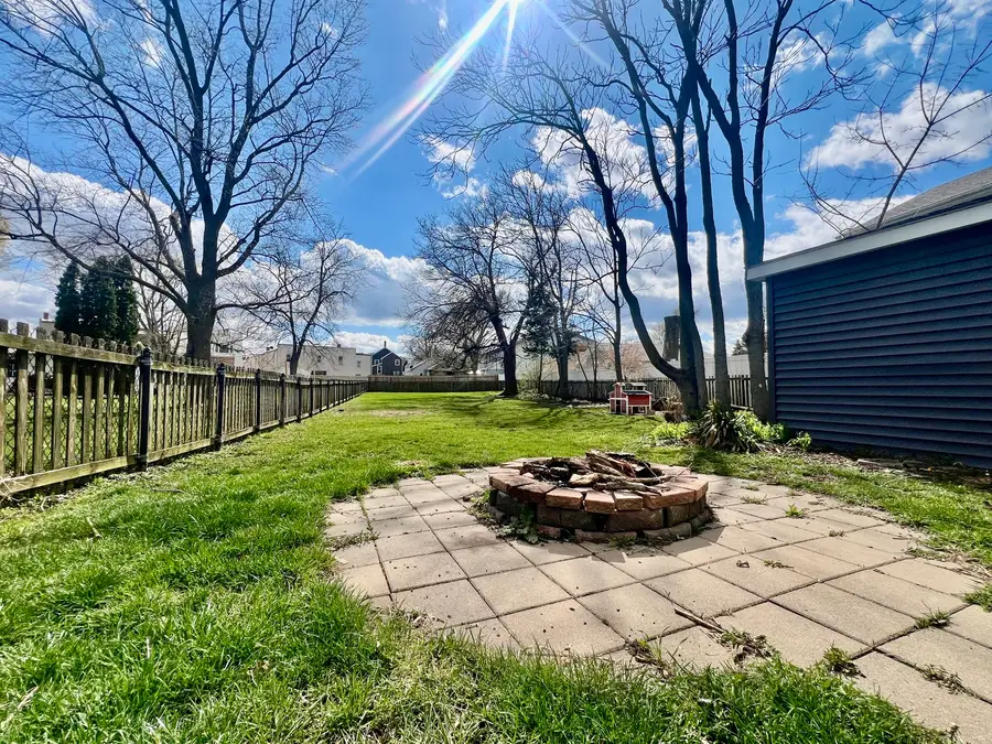 105 W Prairie Avenue, Manhattan, IL 60442 - #2