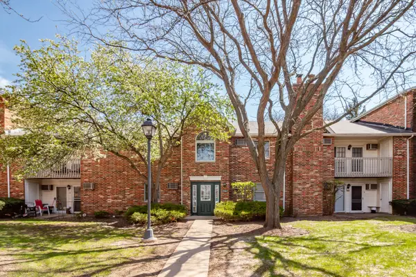 4303 W Shamrock Lane #1C, McHenry, IL 60050