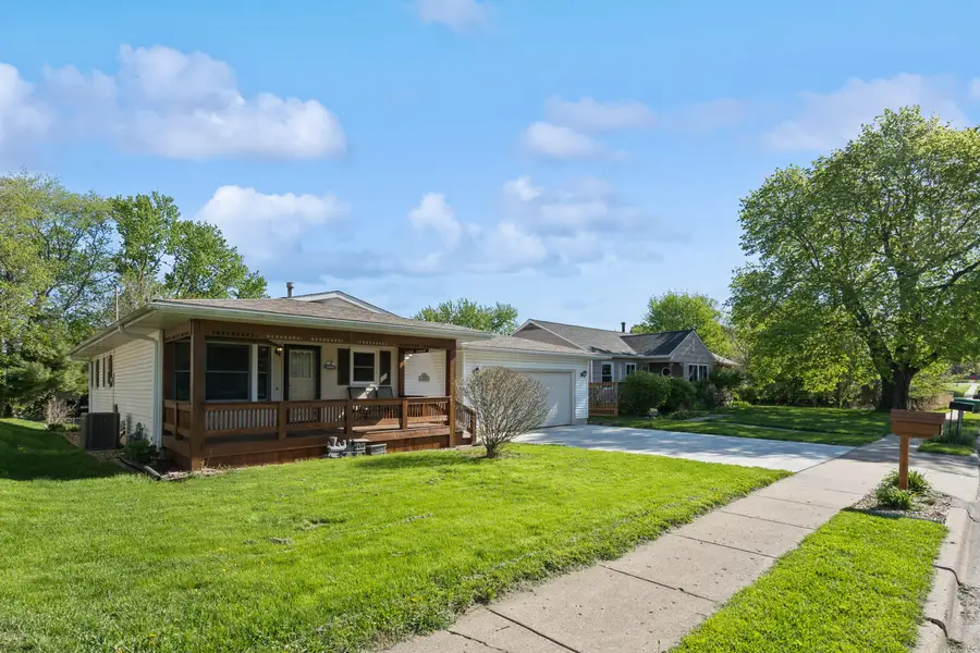 1009 11th Avenue, Orion, IL 61273 - #2