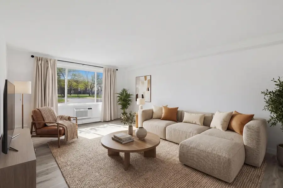 1500 Robin Circle #112, Hoffman Estates, IL 60169 - #2