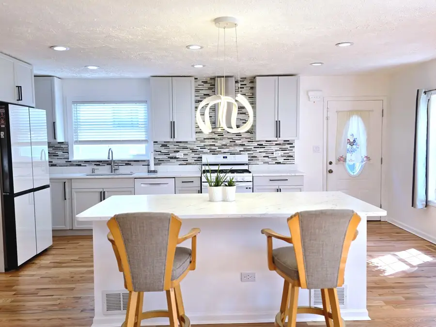 625 S 14th Avenue, Maywood, IL 60153 - #3
