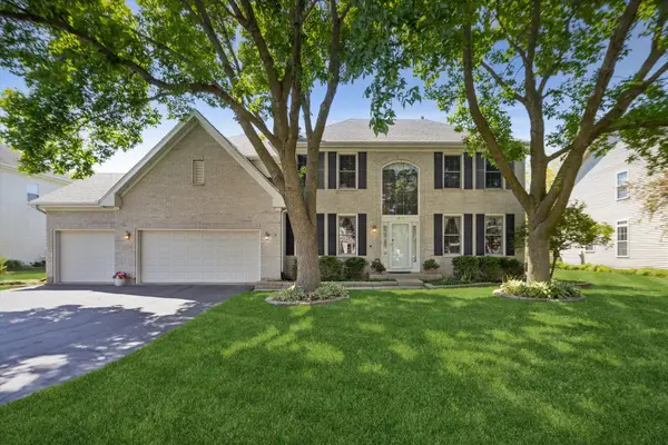1616 Rolling Hills Drive, Crystal Lake, IL 60014