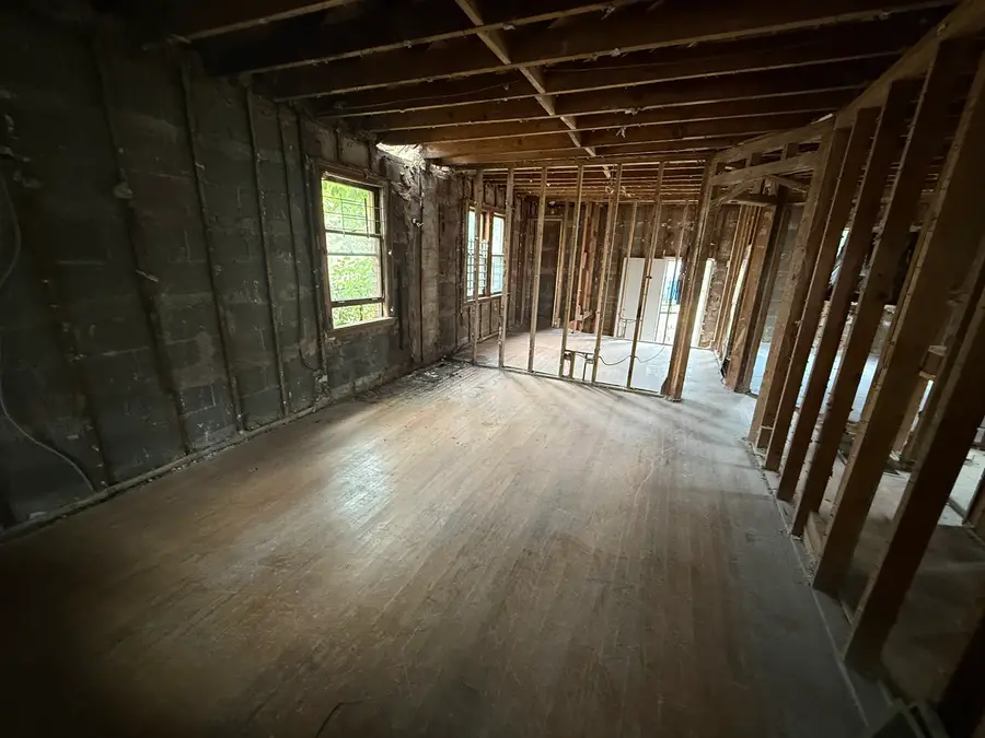 9761 S Ingleside Avenue, Chicago, IL 60628 - #3