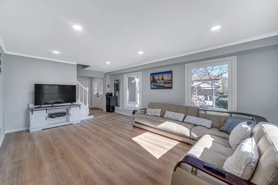 1623 W Bray Court, Arlington Heights, IL 60005 - #3