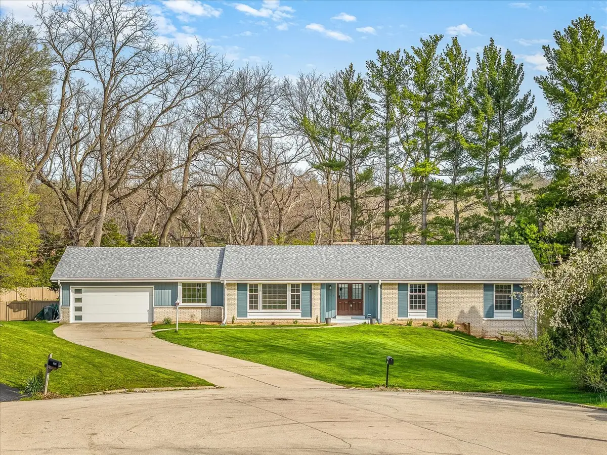 2509 Driftwood Lane W, Rockford, IL 61107 - #1