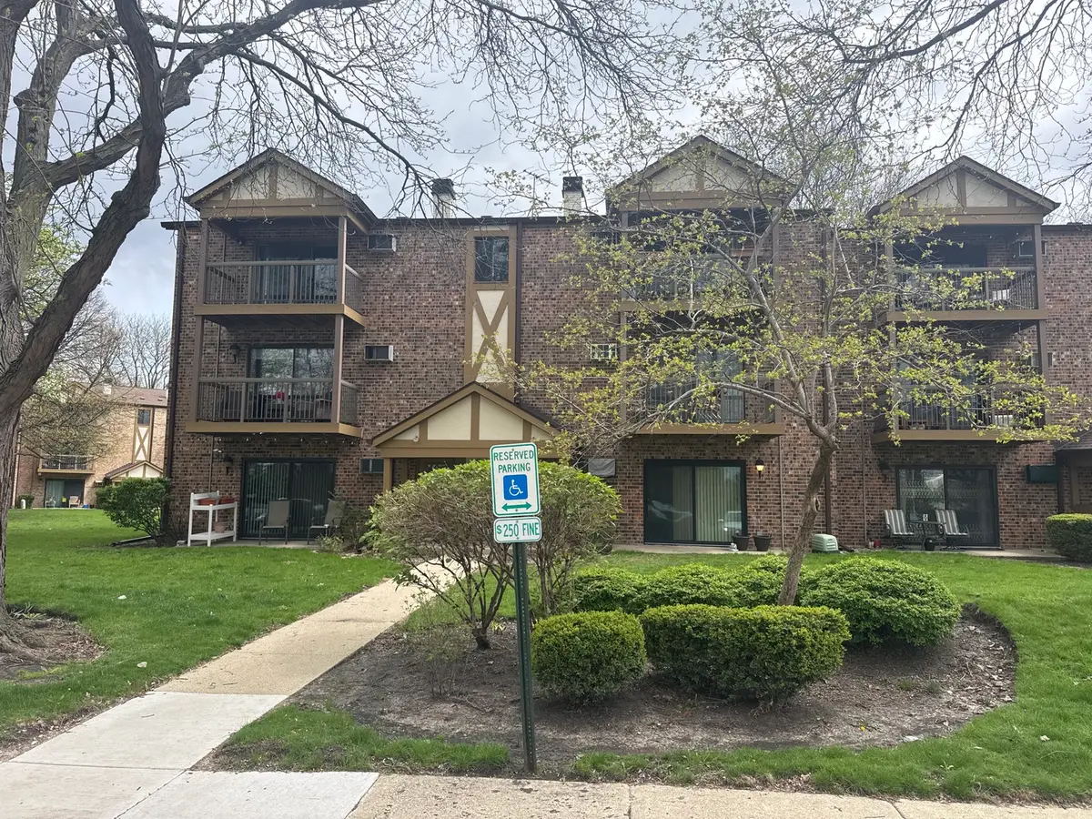 811 S Dwyer Avenue #E, Arlington Heights, IL 60005 - #1