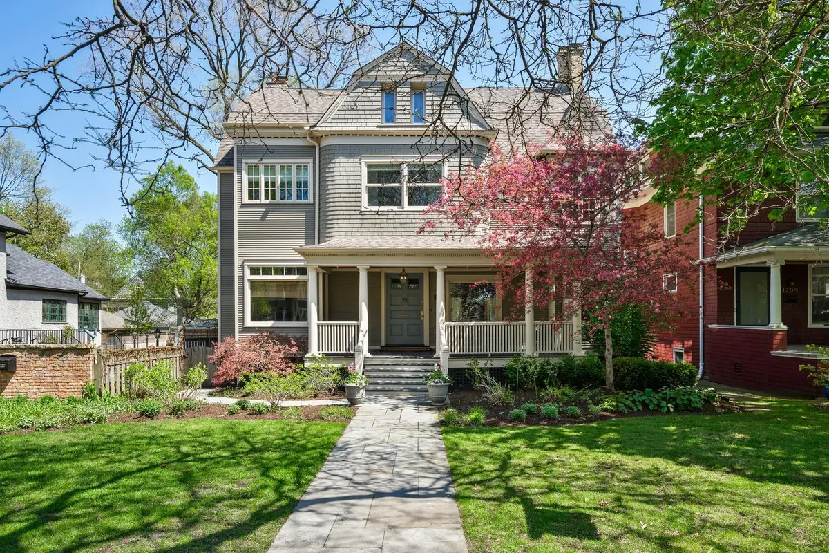 1211 Hinman Avenue, Evanston, IL 60202 - #1