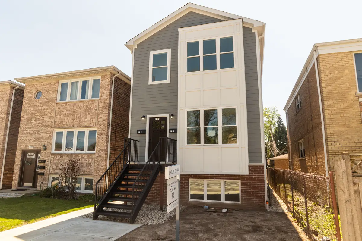 5754 N Elston Avenue, Chicago, IL 60630 - #1