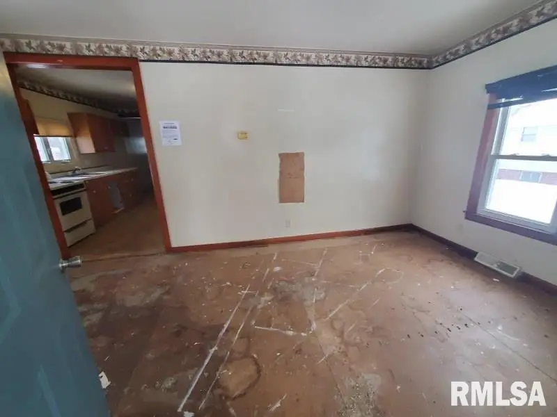 1385 Clark Street, Galesburg, IL 61401 - #2