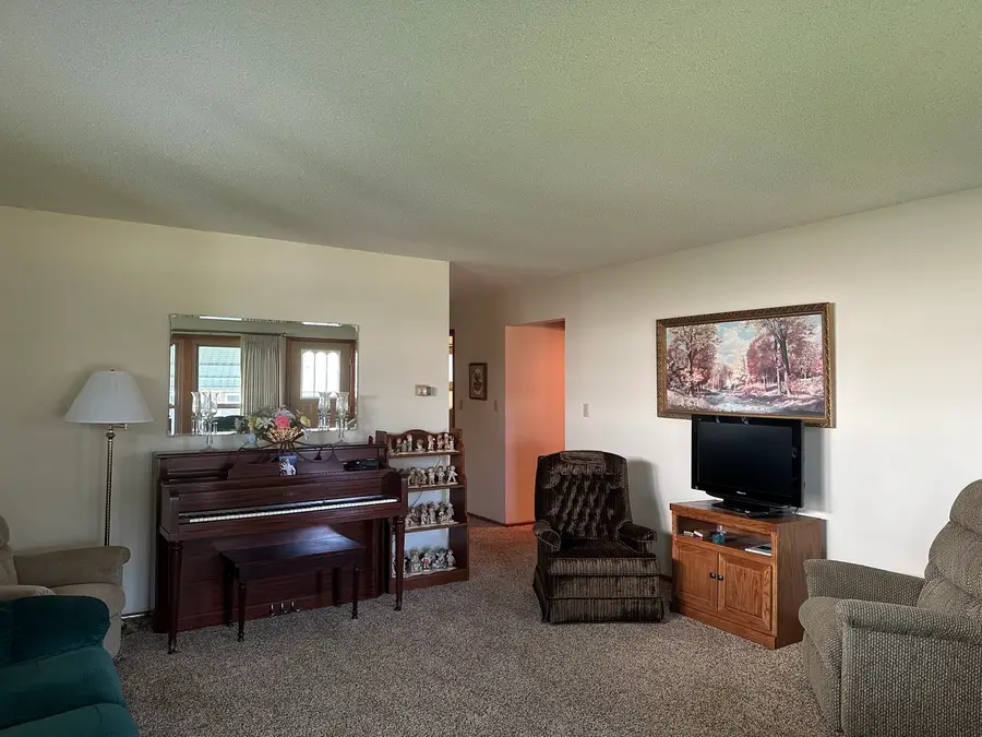 1626 Superior Avenue, Savanna, IL 61074 - #2