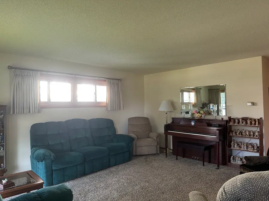1626 Superior Avenue, Savanna, IL 61074 - #3