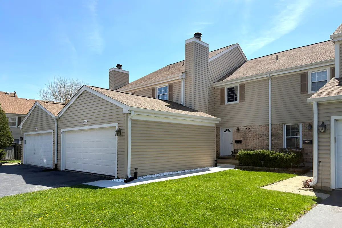 823 Banyan Drive, Elk Grove Village, IL 60007 - #1