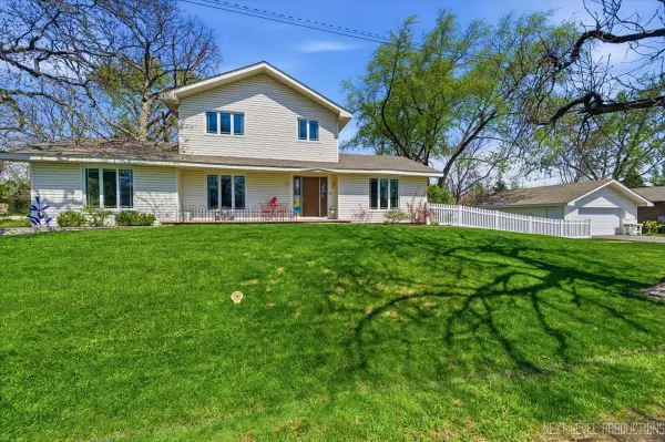 27W300 Williams Street, Winfield, IL 60190