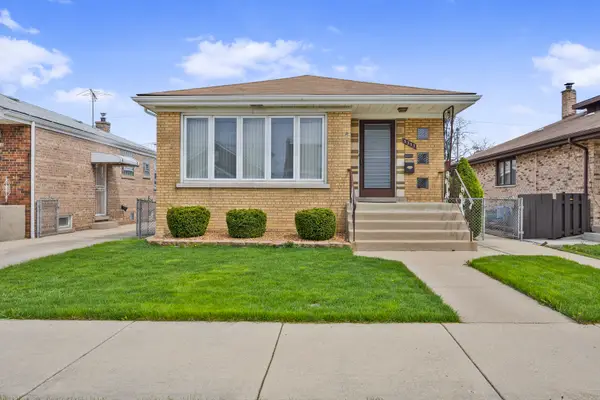 5353 S Moody Avenue, Chicago, IL 60638