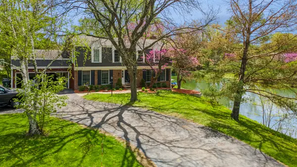 1419 E Main Street, Barrington, IL 60010