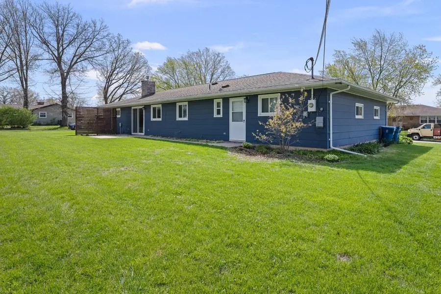 1104 3rd Street, Dewitt, IA 52742 - #3