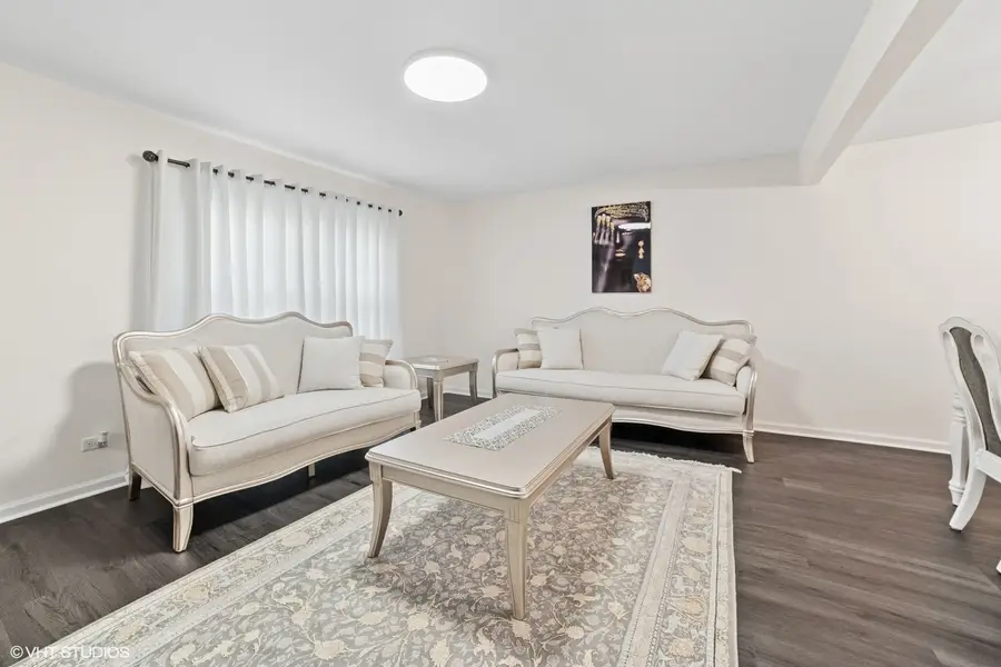 18 Ascot Lane, Streamwood, IL 60107 - #2