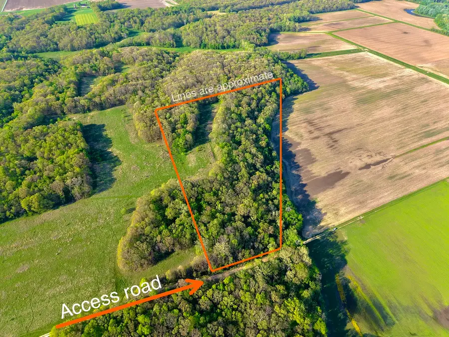 000 3175 East Avenue, Cowden, IL 62422 - #2