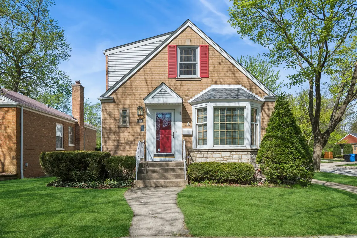 6250 N Lowell Avenue, Chicago, IL 60646 - #1