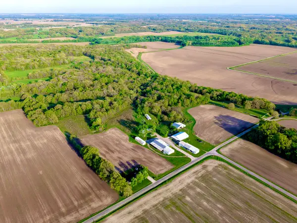 000 N 1900 Street, Cowden, IL 62863