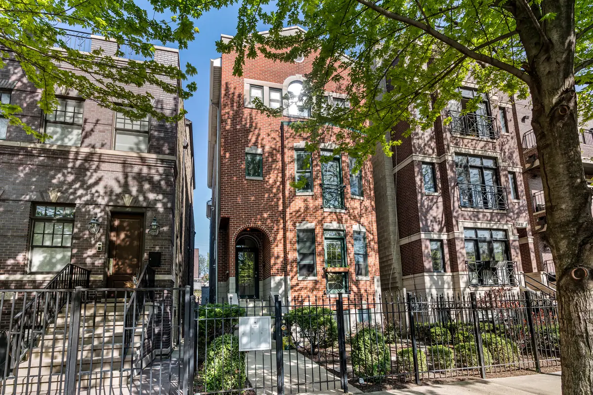 2737 N Southport Avenue #3, Chicago, IL 60614 - #1
