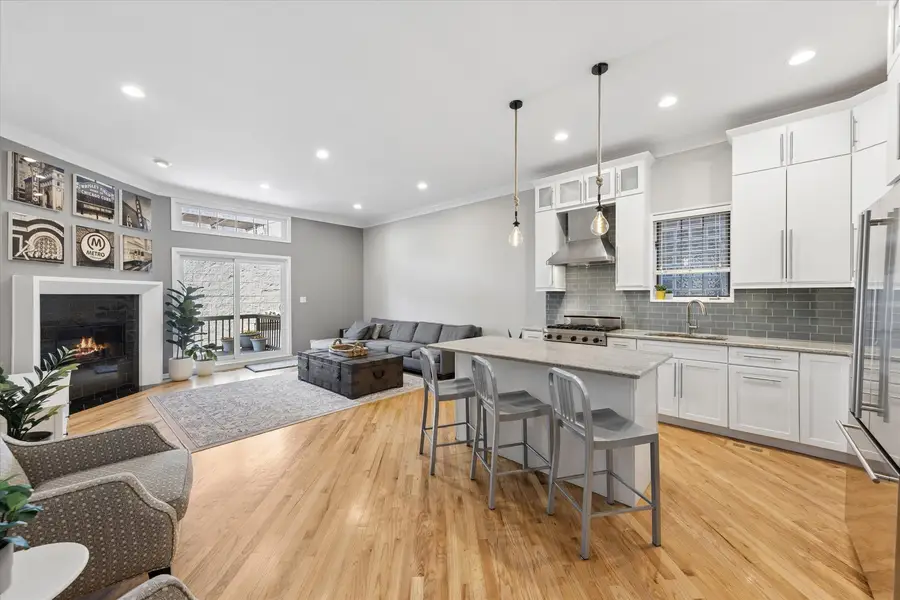 2338 N Oakley Avenue, Chicago, IL 60647 - #3