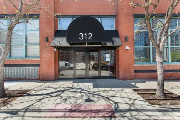 312 N May Street #4D, Chicago, IL 60607