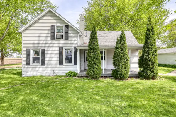 150 E 2nd Street, Kingston, IL 60145