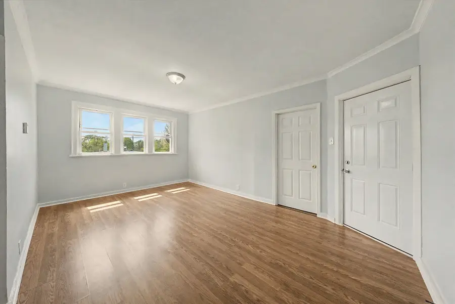 8239 S Colfax Avenue, Chicago, IL 60617 - #2