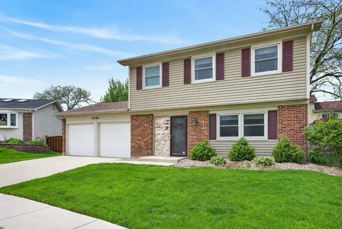 4340 Rock Cove Drive, Hoffman Estates, IL 60192 - #1