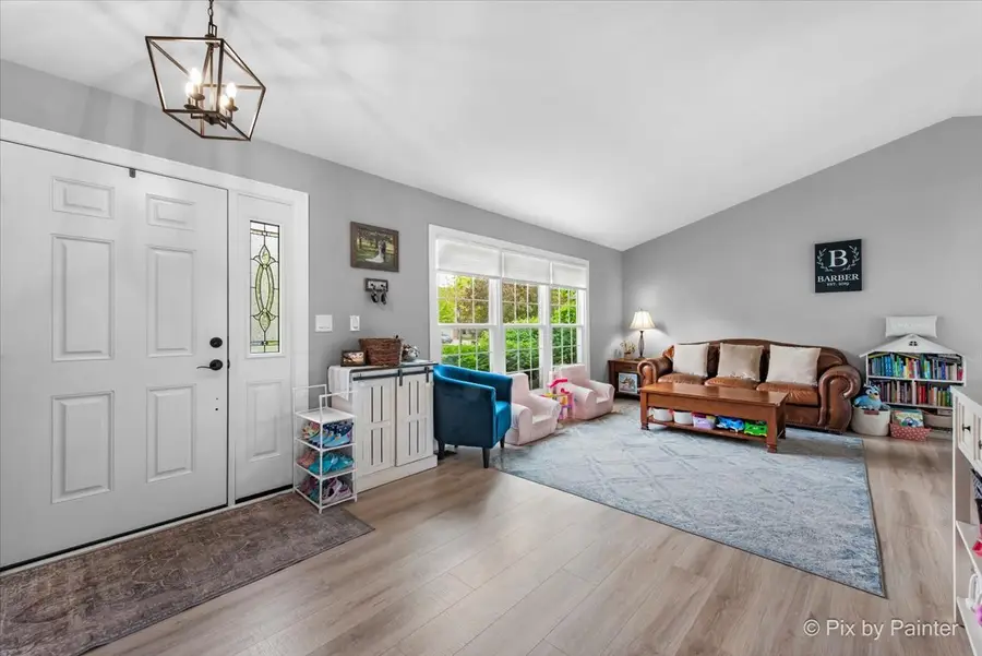 113 N Bristol Drive, Bloomingdale, IL 60108 - #2