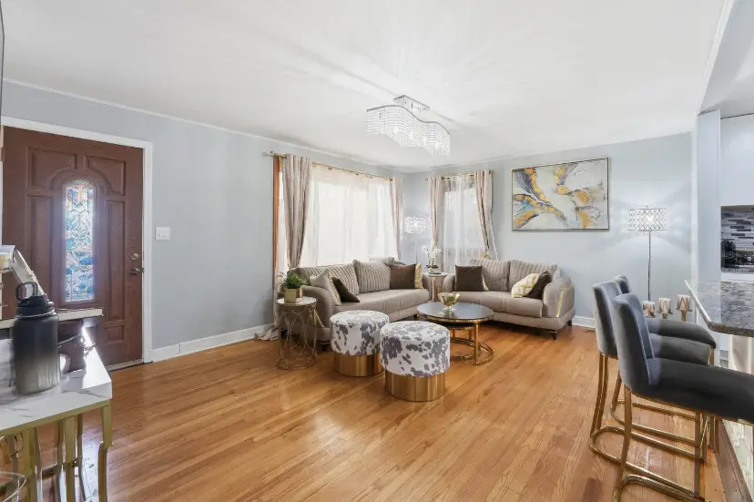 9035 Austin Avenue, Morton Grove, IL 60053 - #2