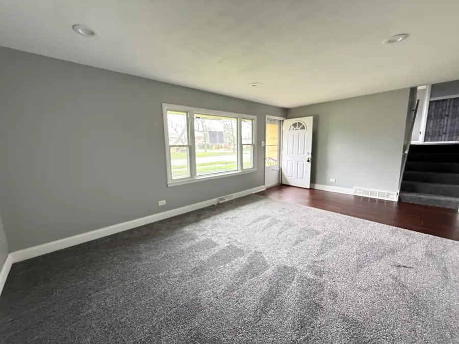 18864 Greenbay Avenue, Lansing, IL 60438 - #2