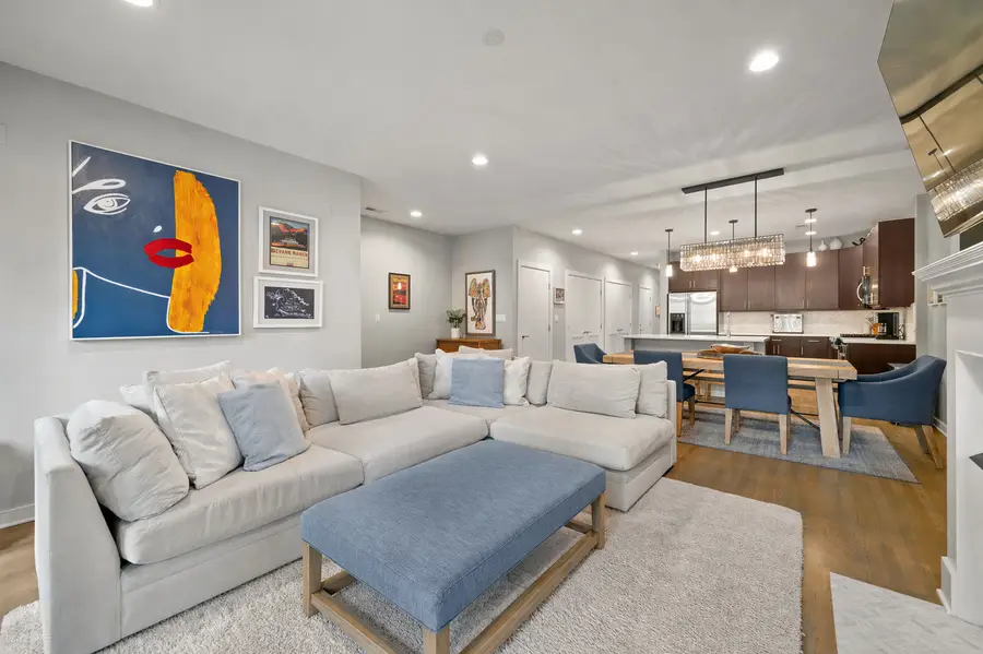 689 N Peoria Street #2S, Chicago, IL 60642 - #3