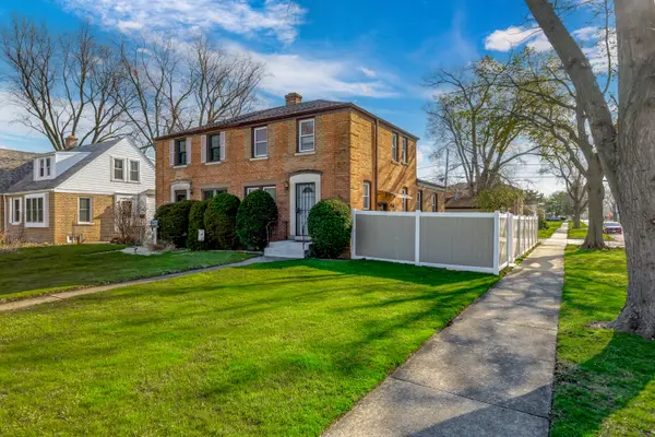 1693 Linden Street, Des Plaines, IL 60018