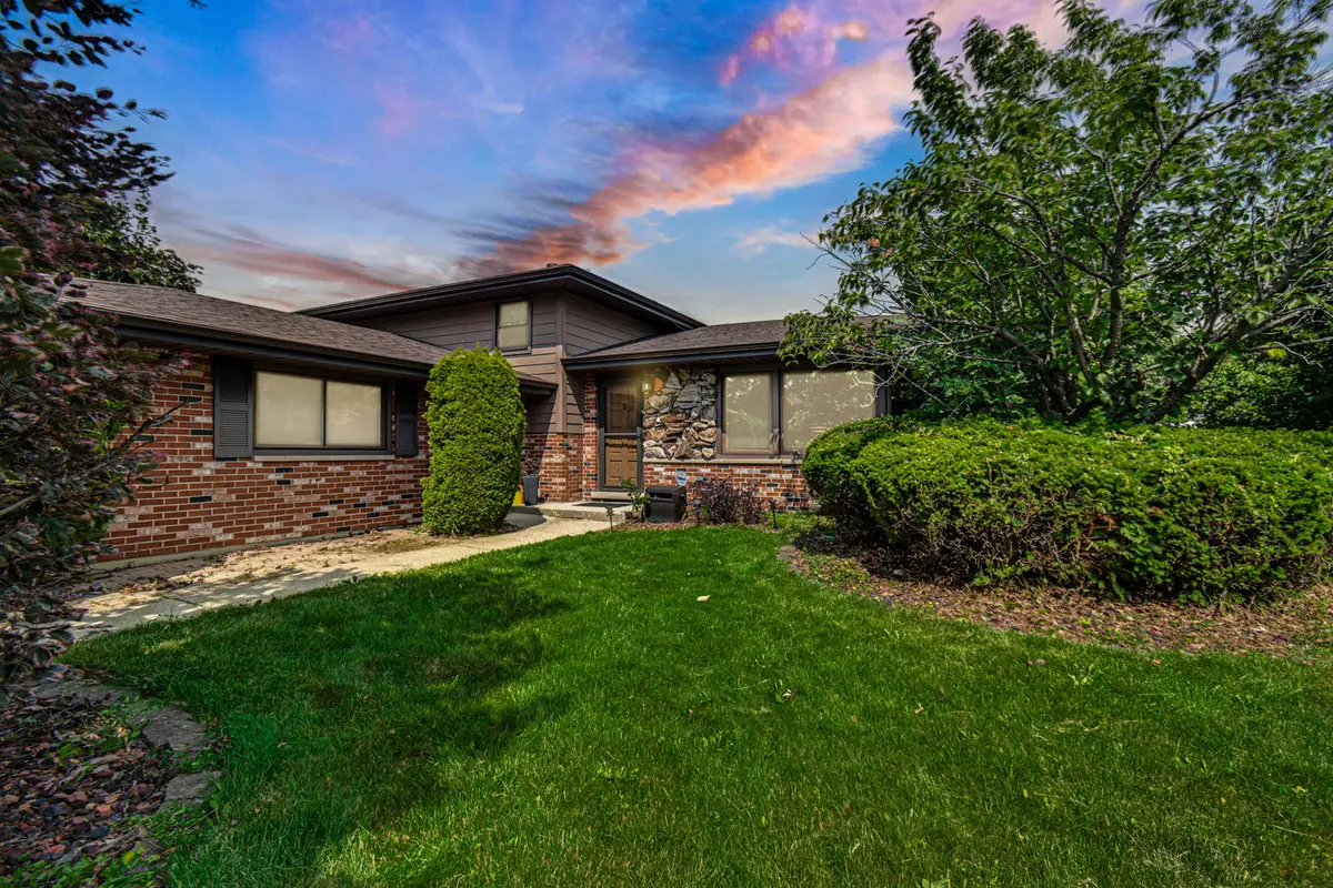 15601 Ridgeland Avenue, Oak Forest, IL 60452 - #1