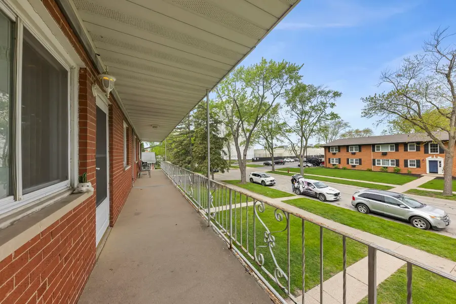 641 Dulles Road #B, Des Plaines, IL 60016 - #3